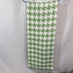 Spring Table Runner Green Cream Houndstooth Waffle Weave 14x68